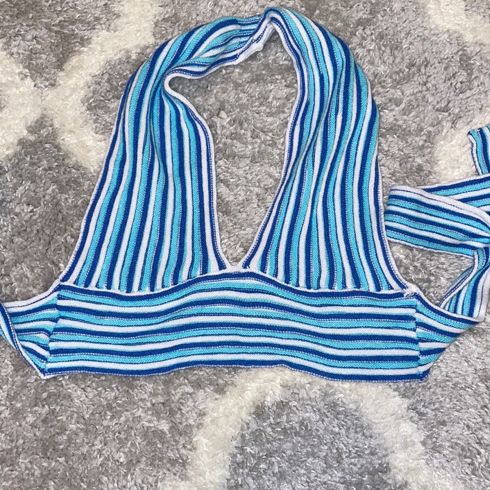 This crop top is from Amazon. It is a size small. The colors are blue and white.